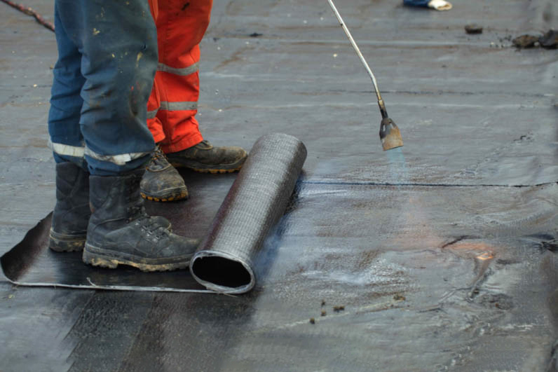 Chống thấm bể bơi